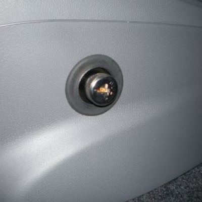 20110621defendlock06