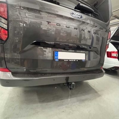 Montaz Tazne Zarizeni Auto Hak Ford Turneo Custom 3