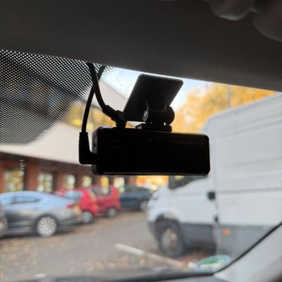 Montaz Predni Zadni Zaznamove Kamery Thinkware Q200 Pro Skoda Superb 3