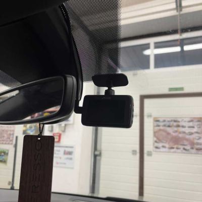 Mio Mivue 803 Smartbox Iv Skoda Karoq 4