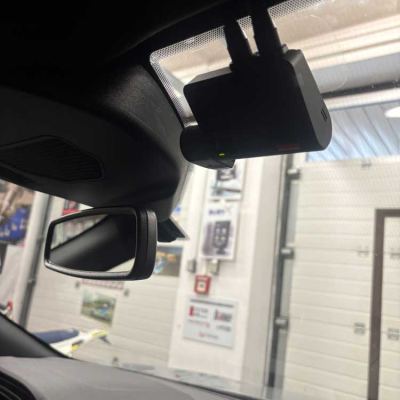 Montaz Zaznamove Kamery Mio Mivue 955w Dual Ford Kuga 4