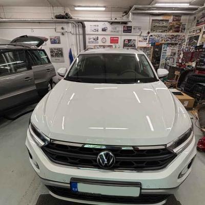 Montáž tažného zařízení  odnímatelný vertikální systém Westfalia + 13 PIN typová AC do VW T-ROC