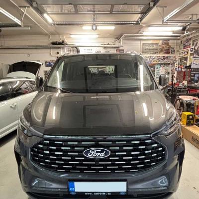 Montáž - odnímatelné tažné zařízení Auto Hak + 13 PIN do Ford Turneo Custom