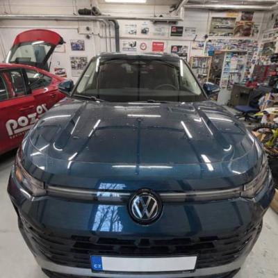 Montáž - odnímatelné vertikální tažné Galia + 13 PIN elektropřípojka typová do vozu VW Tayron